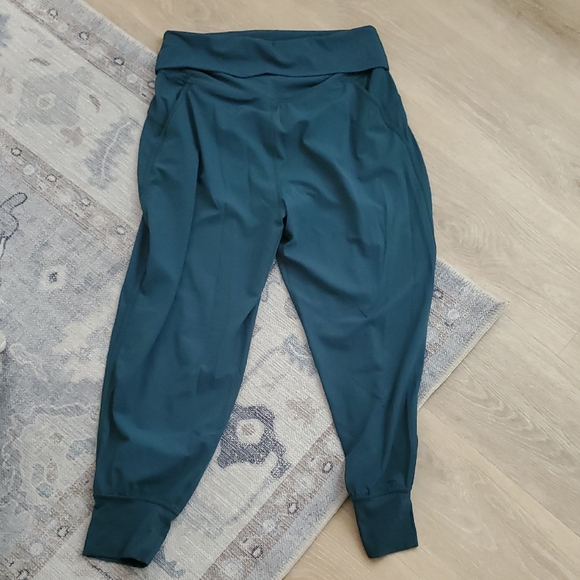 Lululemon Align Super-High-Rise Ribbed-Waist Jogger Sz12 - Picture 1 of 8